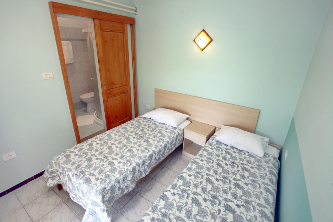 Dino Studio And Room Apartments 波尔托罗 外观 照片
